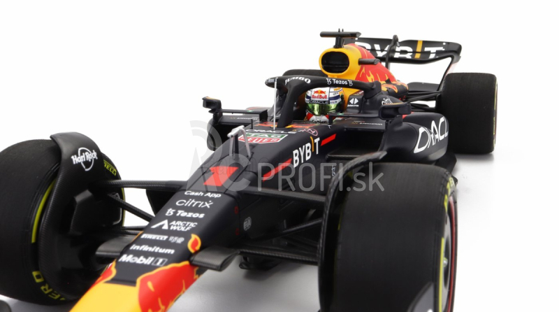 Minichamps Red bull F1 Rb18 Team Oracle Red Bull Racing N 1 Víťaz majstrovstiev sveta Dutch Gp 2022 Max Verstappen 1:18 Matná modrá žltá červená