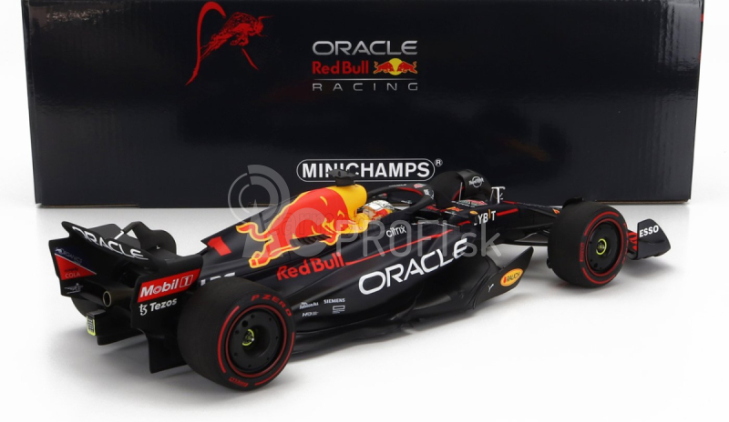 Minichamps Red bull F1 Rb18 Team Oracle Red Bull Racing N 1 Víťaz majstrovstiev sveta v Maďarsku 2022 Max Verstappen 1:18 Matná modrá žltá červená