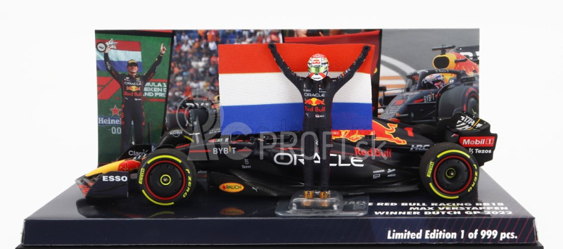 Minichamps Red bull F1 Rb18 Team Oracle Red Bull Racing N 1 Víťaz majstrovstiev sveta Zandvoort Dutch GP 2022 s vlajkou a postavou Maxa Verstappena 1:43 Matná modrá žltá červená