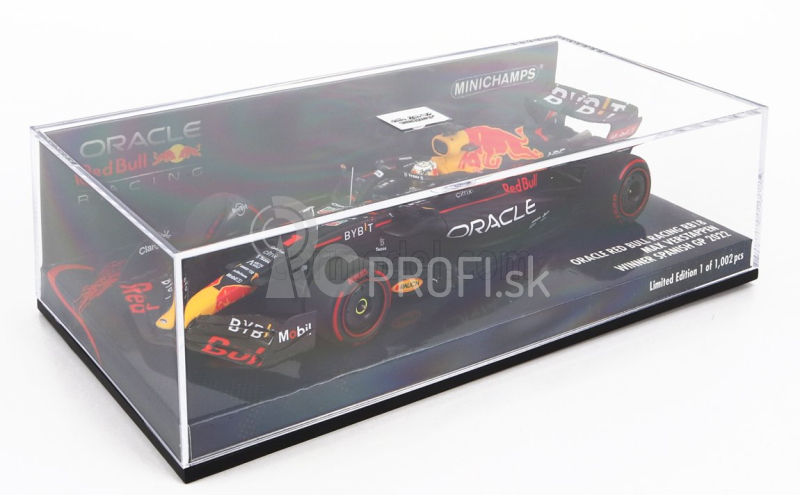 Minichamps Red bull F1 Rb18 Team Oracle Red Bull Racing N 1 Víťaz španielskeho Gp Majster sveta 2022 Max Verstappen 1:43 Matná modrá žltá červená