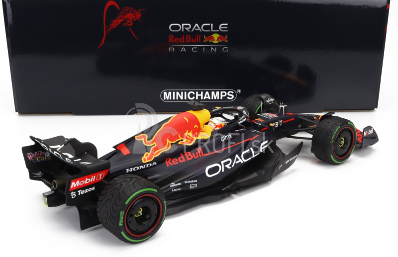 Minichamps Red bull F1 Rb18 Team Oracle Red Bull Racing N 1 World Champion Winner Japan Gp With Pit Board 2022 Max Verstappen 1:18 Matná modrá žltá červená