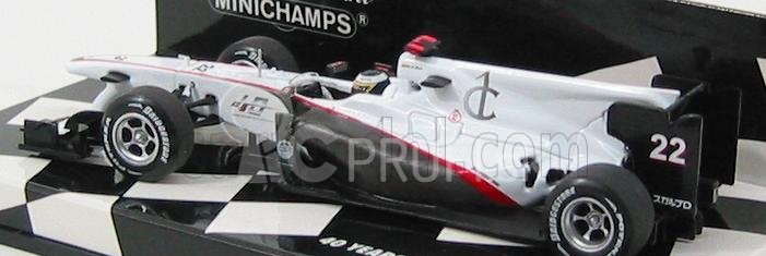 Minichamps Sauber F1 C29 N 22 - 40. výročie Sauber - Gp Nemecka 2010 P.de La Rosa 1:43 bielo-sivá met.