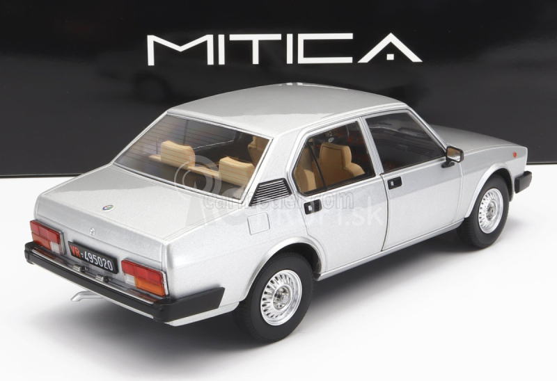 Mitica-diecast Alfa romeo Alfetta Berlina 2000l 1978 1:18 Silver 749