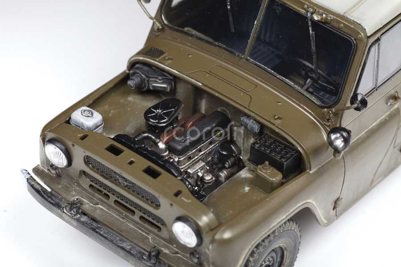 Model kit military 3629 - UAZ-469 sovietske terénne vozidlo 4WD (1:35)