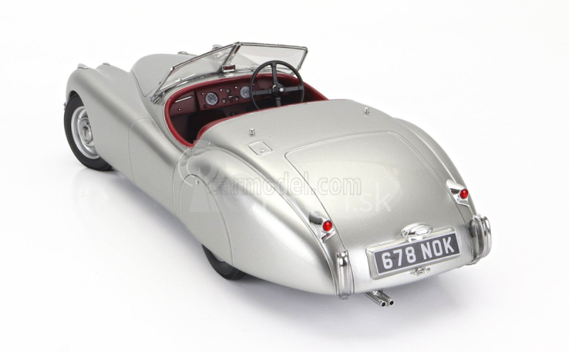 Modely Jaguar Xk120 Ots Spider Cabriolet Open 1948 1:18 Strieborná