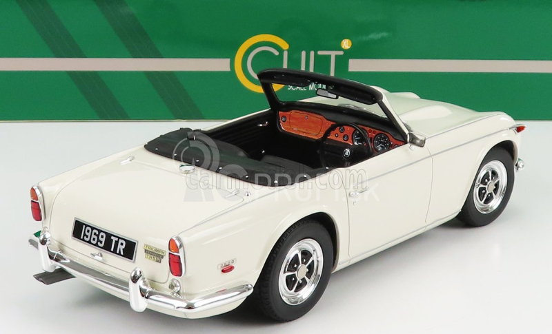 Modely v mierke Cult-scale Triumph Tr5 Spider 1967 1:18 Biela