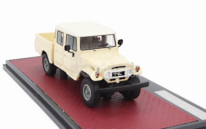 Modely v mierke Matrix Toyota Hj45 Land Cruiser Crew Cab Pick-up 1979 1:43 Cream White