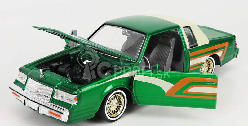 Motor-max Buick Regal Custom 1987 1:24 zelený