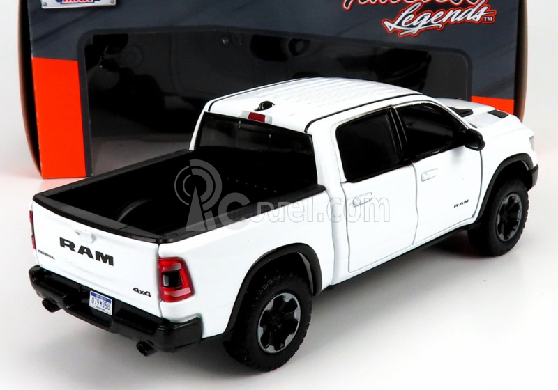 Motor-max Dodge Ram 1500 Double Cab Pick-up 2019 1:27 Biela