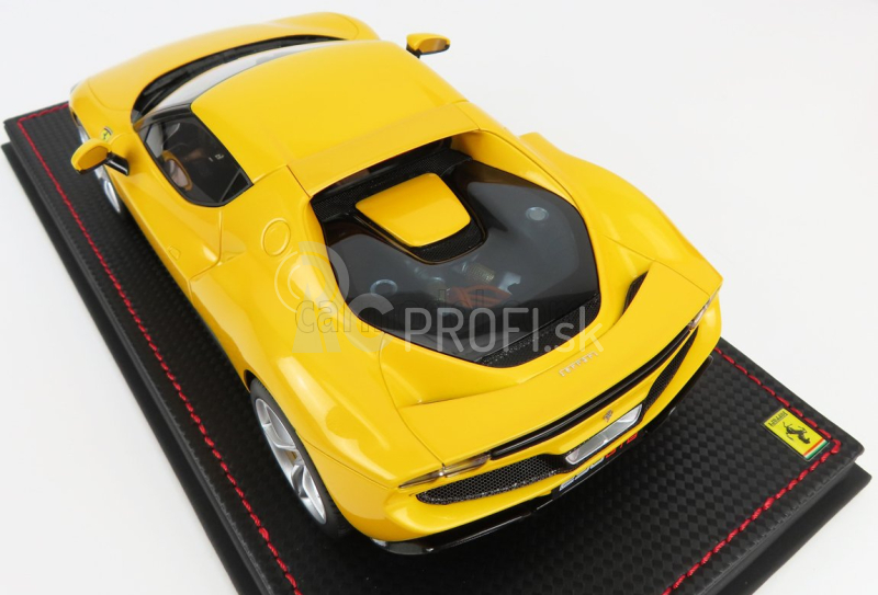 Mr-models Ferrari 296 Gtb Hybrid 830hp V6 2021 - Con Vetrina - S vitrínou 1:18 Giallo Tristrato - Yellow Met