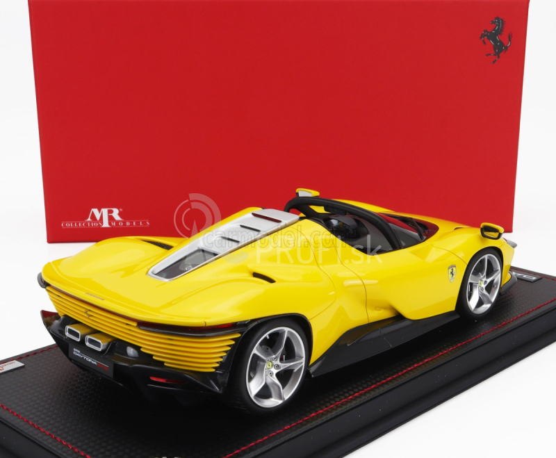 Mr-models Ferrari Daytona Sp3 2022 - Con Vetrina - S vitrínou 1:18 Giallo Modena - žltá