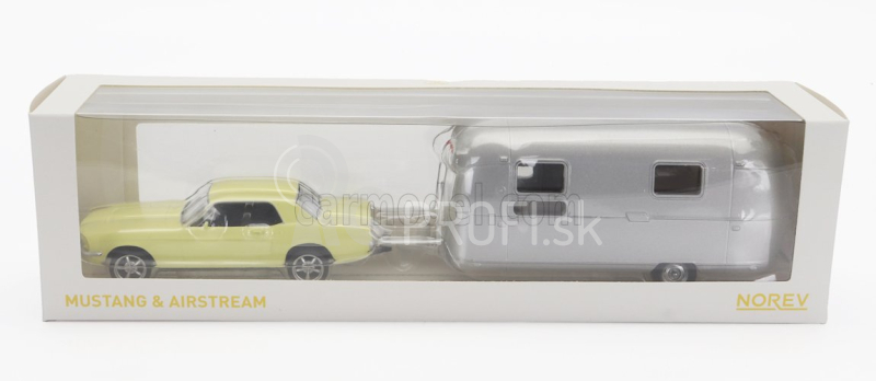 Norev Ford usa Mustang Coupe 1968 s Airstream Caravan Roulotte 1:43 Svetlo žltá