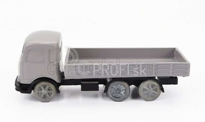 Officina-942 Om fiat Tigre Truck 3-assi 1960 1:76 Biela