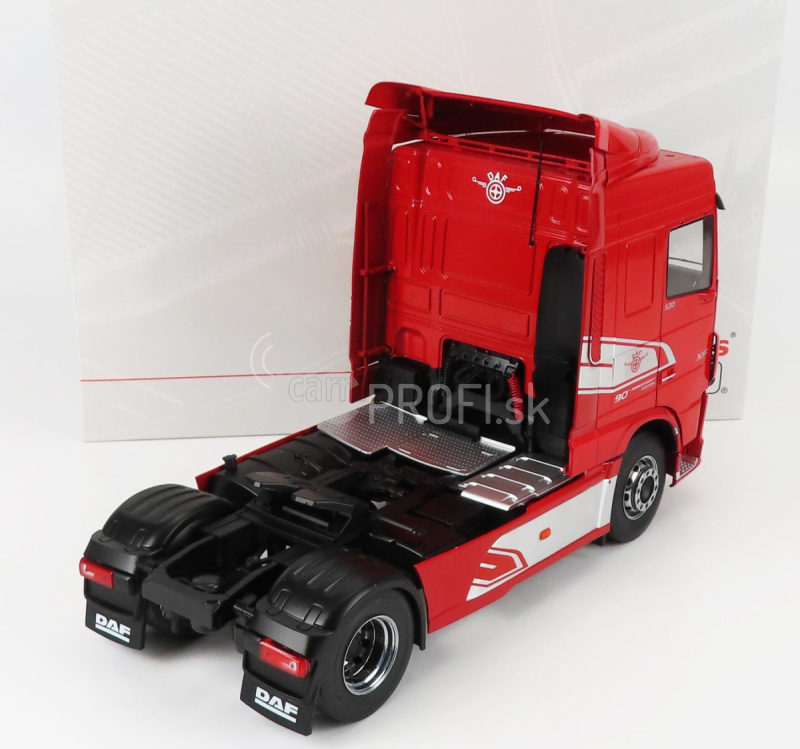 Premium classixxs DAF Xf Space Cab Tractor Truck 2-assi 2018 1:18 červená biela