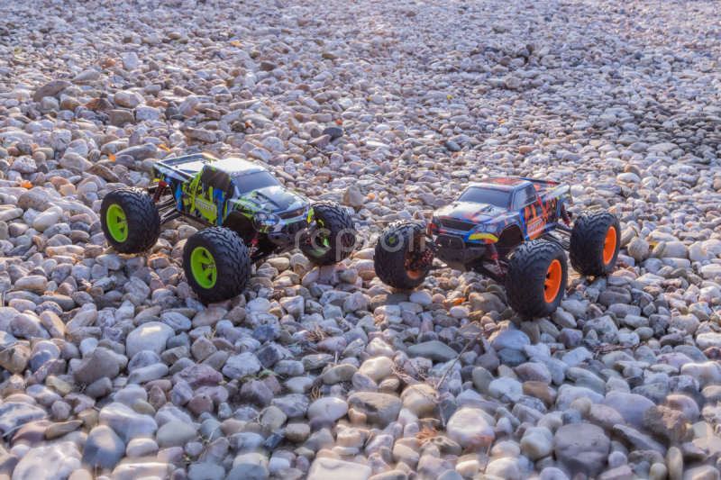 RC auto RMT Dominator Monster, oranžová + náhradná batéria