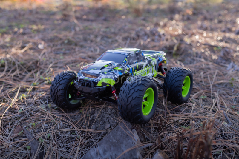 RC auto RMT Dominator Monster, zelené + náhradná batéria