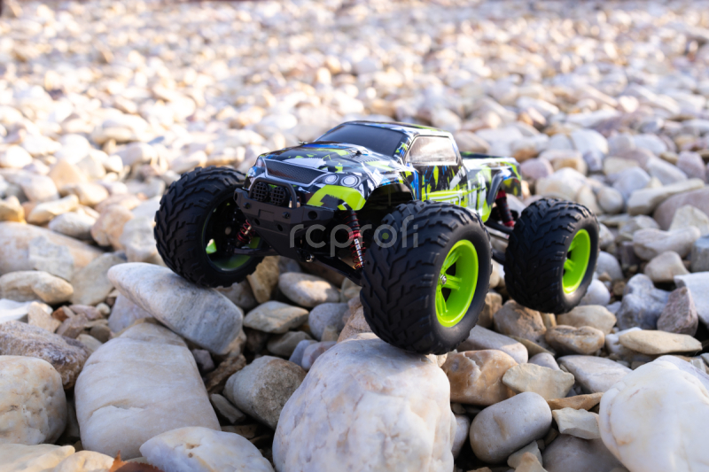 RC auto RMT Dominator Monster, zelené + náhradná batéria