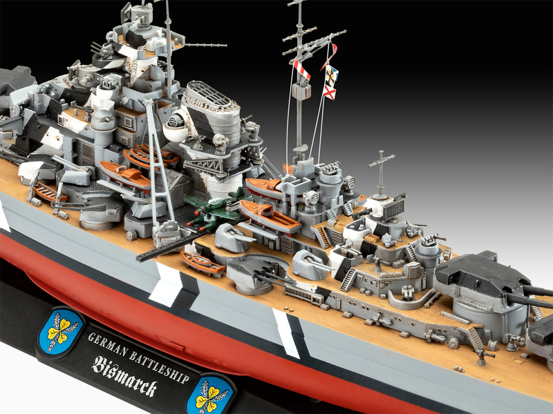 Revell The Legendary Bismarck (1:700 + 1:1200) (darčeková súprava)