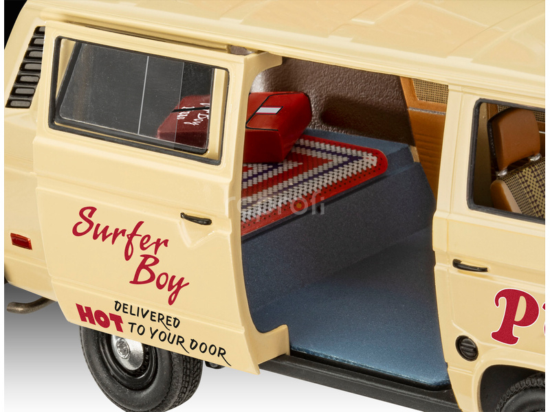 Revell Volkswagen T3 Bus Surfer Boy (1:25)