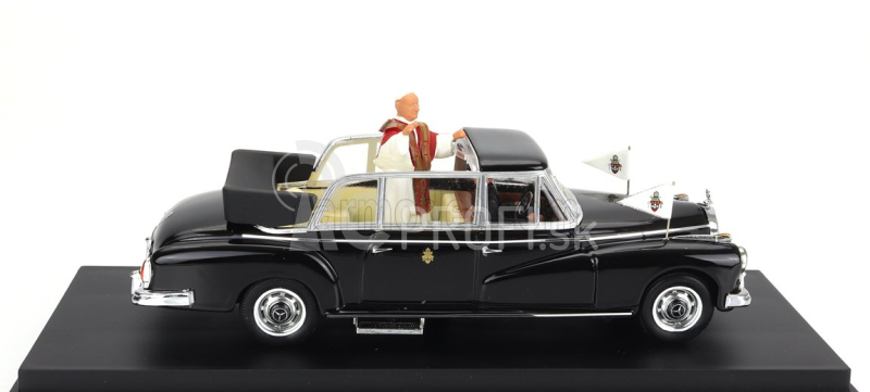 Rio-models Mercedes Benz 300d Limousine Semiconvertible 1960 - S postavičkou vodiča a pápeža - Papa Giovanni Xxiii 1:43 Black