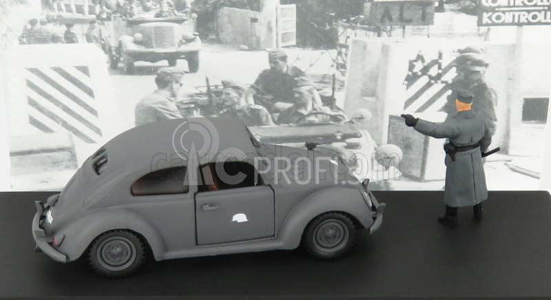 Rio-models Volkswagen Kdf 1939 s Wehrmachtom s figúrkami 1:43 Vojenská sivá