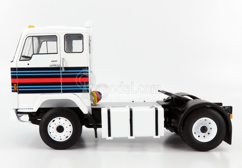 Road-kings Volvo F88 Tractor Truck Team Martini Racing 2-assi 1975 1:18 Biela červená modrá