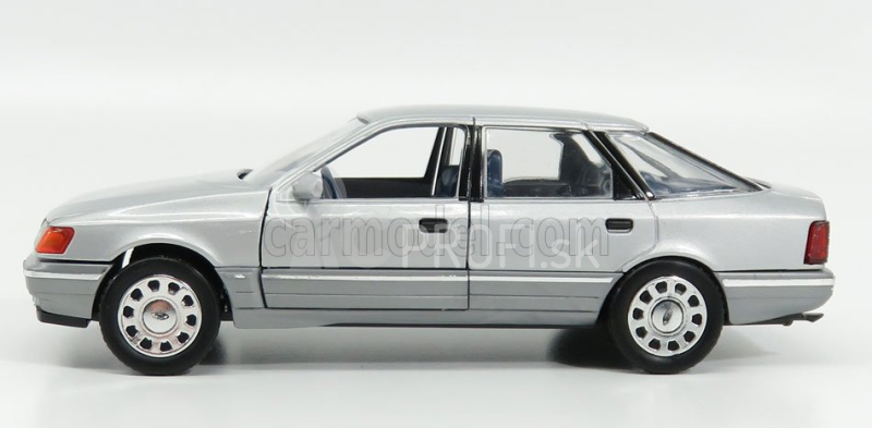 Schabak Ford england Scorpio Lhd 1989 1:25 Strieborná