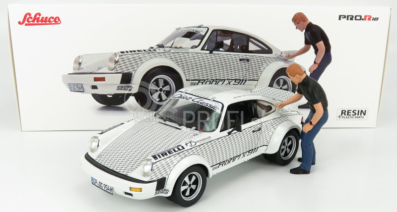 Schuco Porsche 911 Coupe s postavičkou Waltera Rohrla 1969 1:18 biela čierna