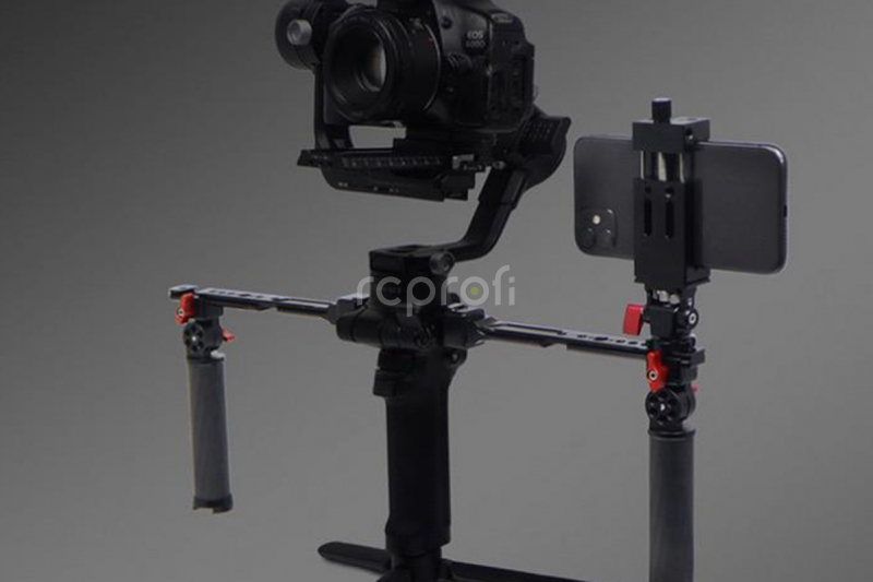 Séria DJI RS 3 / 4 - dvojitý ručný stabilizátor