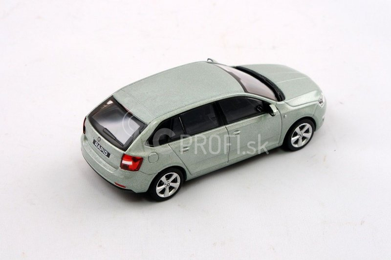 Abrex Škoda Rapid Spaceback (2013) 1:43 – zelená arctic metalíza