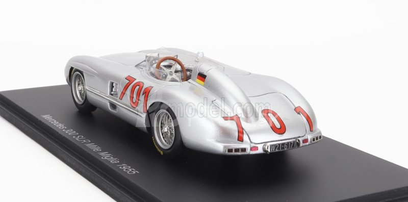 Spark-model Mercedes benz 300 Slr 3.0l S8 Team Daimler-benz Ag N 701 Mille Miglia 1955 K.kling 1:43 Strieborná