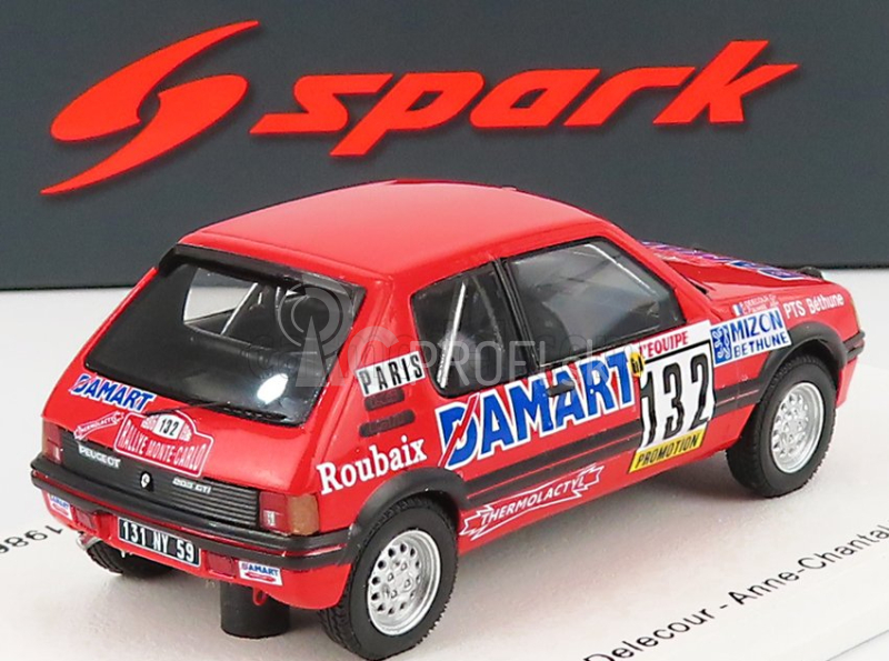 Spark-model Peugeot 205 1.6 Gti N 132 Rally Montecarlo 1986 Francois Delecour - Anne Chantal Pauwels 1:43 Červená