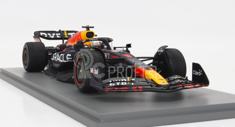 Spark-model Red bull F1 Rb18 Team Oracle Red Bull Racing N 1 Winner Japan Gp With Pit Board World Champion 2022 Max Verstappen 1:18 Matná modrá žltá červená