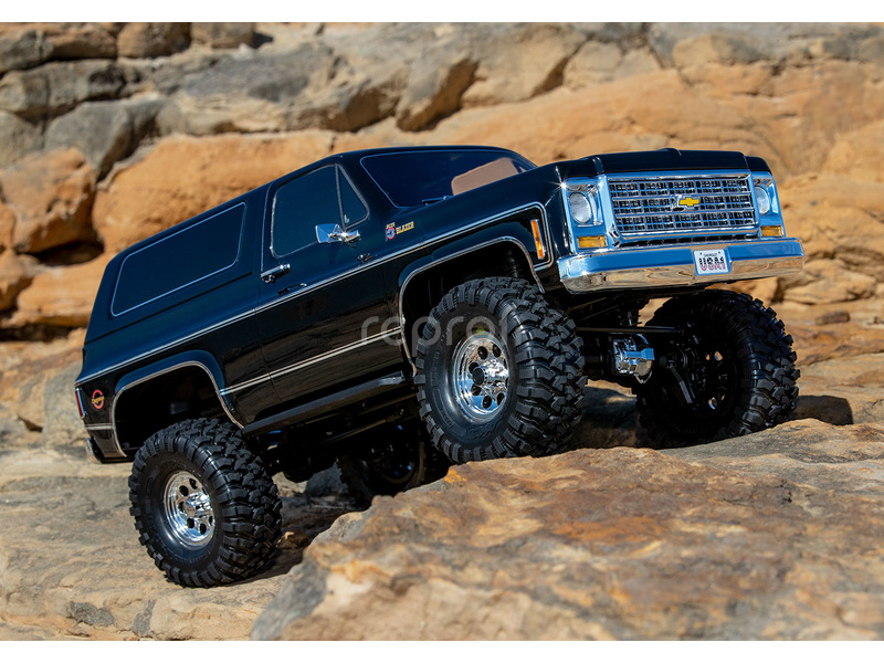 Traxxas TRX-4 Chevrolet K5 Blazer 1979 1:10 RTR červená