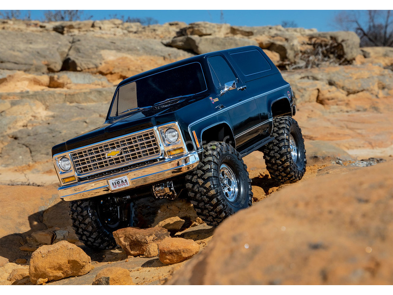 Traxxas TRX-4 Chevrolet K5 Blazer 1979 1:10 RTR červená