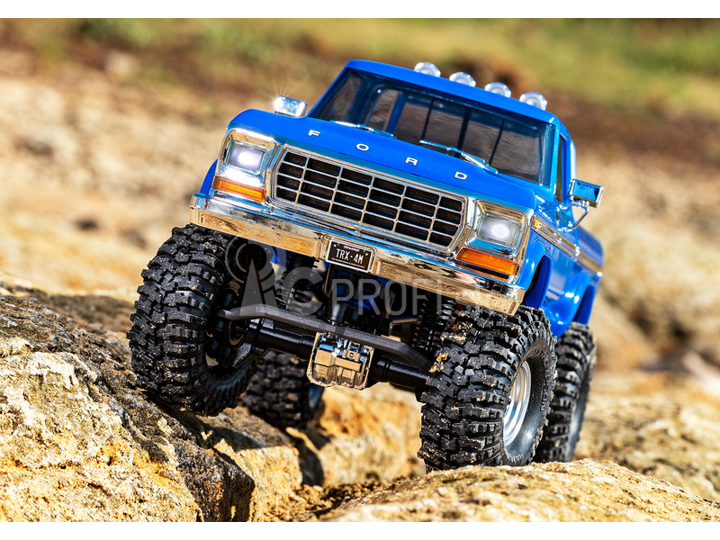 Traxxas TRX4-M Ford F-150 1979 1:18 RTR čierny