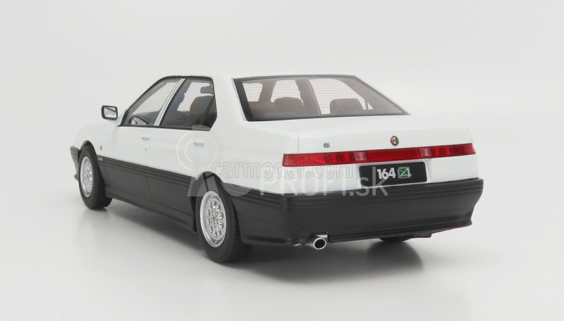 Triple9 Alfa romeo 164 Q4 1994 - Čierny interiér 1:18 Biela