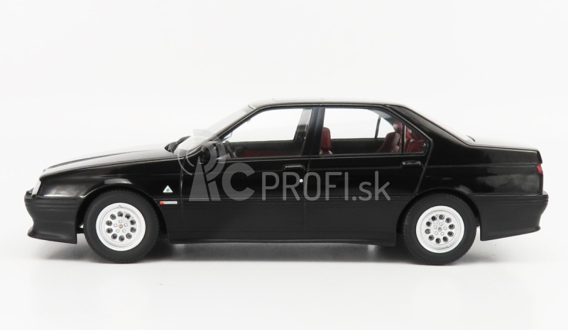 Triple9 Alfa romeo 164 Q4 1994 - Tmavo červený interiér 1:18 čierna