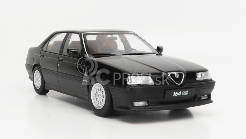 Triple9 Alfa romeo 164 Q4 1994 - Tmavo červený interiér 1:18 čierna