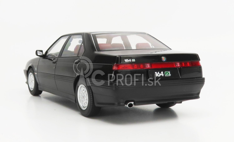 Triple9 Alfa romeo 164 Q4 1994 - Tmavo červený interiér 1:18 čierna