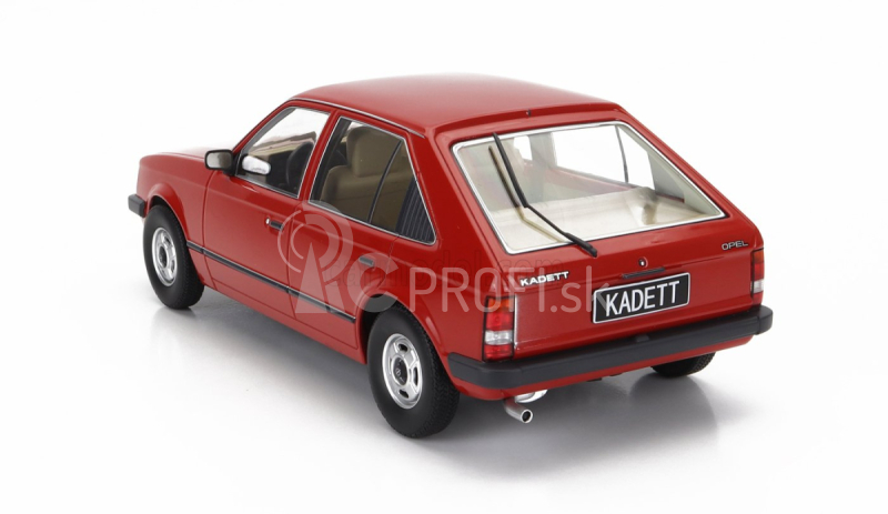 Triple9 Opel Kadett D 1984 1:18 Červená