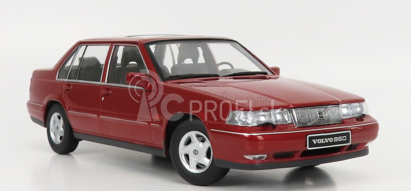 Triple9 Volvo 960 1996 1:18 Regent Red Pearl