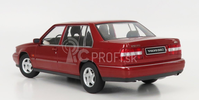 Triple9 Volvo 960 1996 1:18 Regent Red Pearl