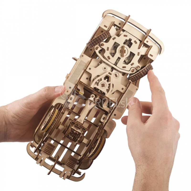 Ugears 3D drevené mechanické puzzle Americký kamión (Pick-up)