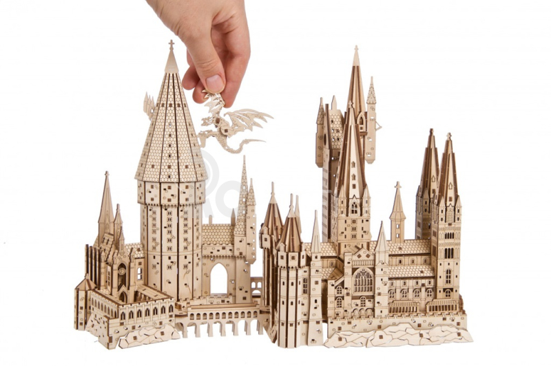 Ugears 3D drevené mechanické puzzle Hogwarts Castle, Harry Potter