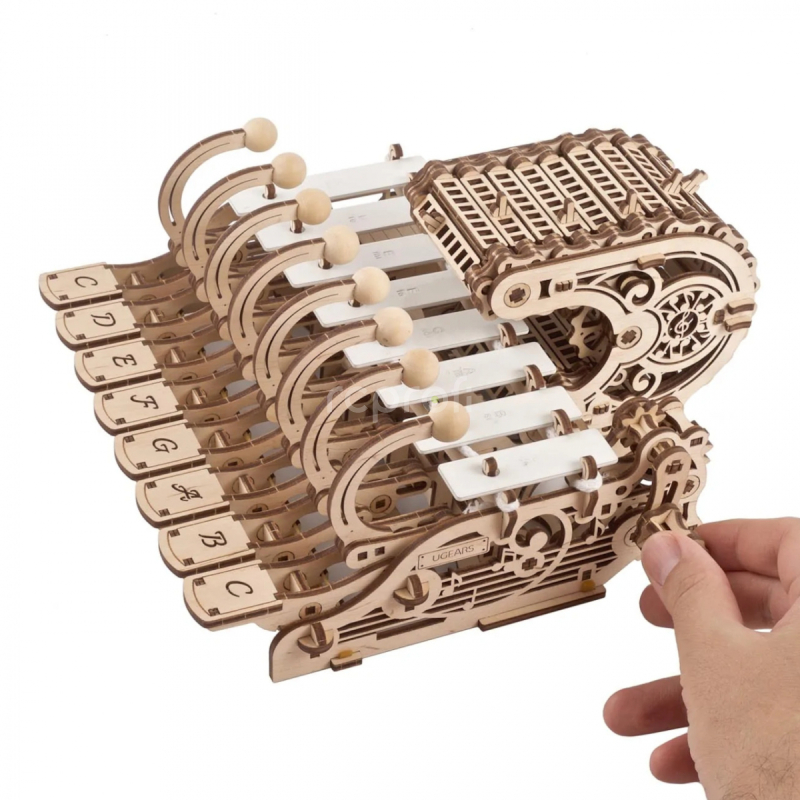 Ugears 3D drevené mechanické puzzle programovateľné Celesta