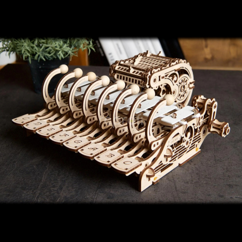 Ugears 3D drevené mechanické puzzle programovateľné Celesta