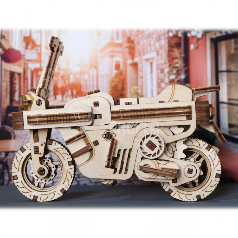 Ugears 3D drevené mechanické puzzle skladacie kolobežky