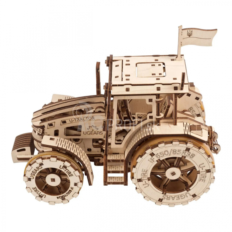 Ugears 3D drevené mechanické puzzle Traktor vyhráva