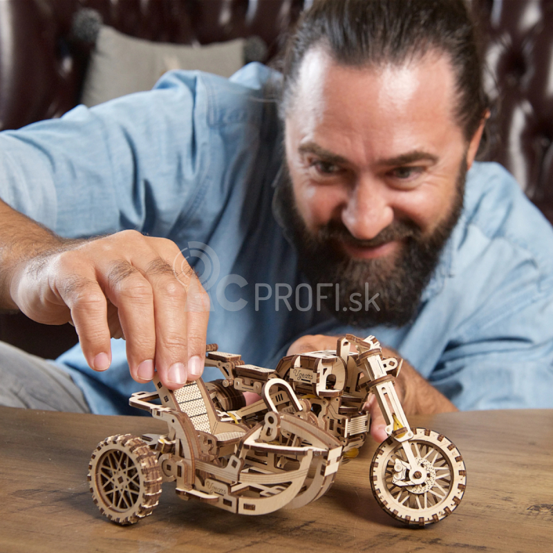 Ugears 3D drevené mechanické puzzle UGR-10 Motorka (scrambler) s vozíkom